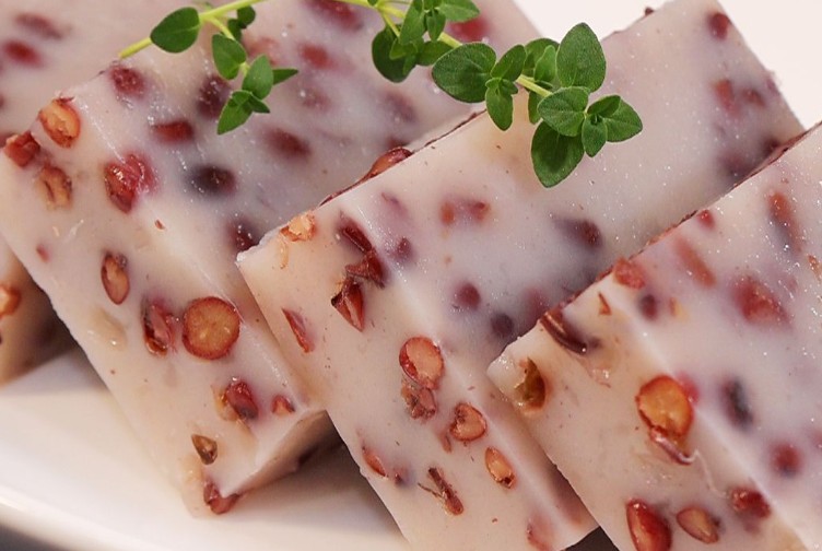 Soñar con pastel de frijoles rojos: 8 significados y simbolismos