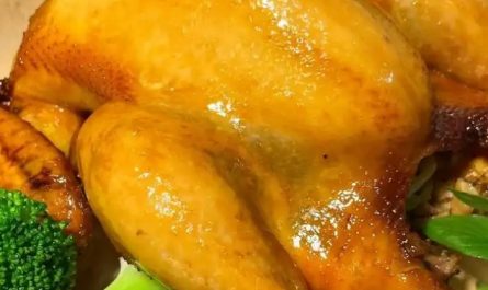 10 Significados de Soñar con Comer Pollo