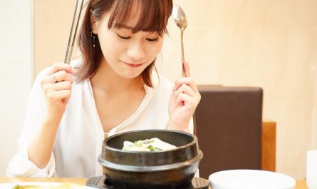 10 Significados de Soñar con Comer Juntos