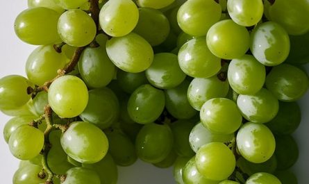 11 Significados de Soñar con Uvas Verdes