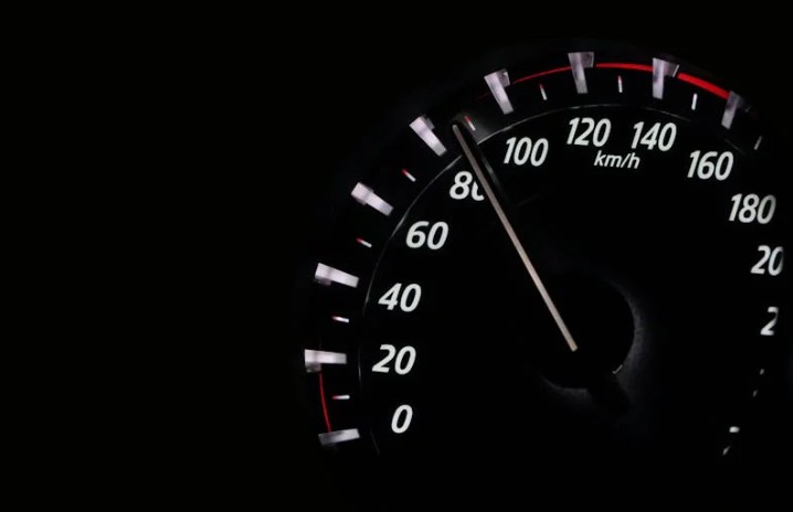 21 Significados de Soñar con un Coche Acelerando De repente