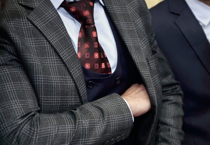 22 Significados de Soñar con Trajes