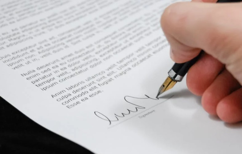 32 Significados de Soñar con Documentos