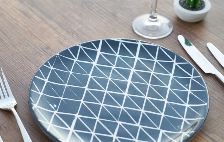 23 Significados de Soñar con Platos