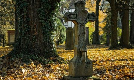 9 Significados de Soñar con la Muerte de tu Madre