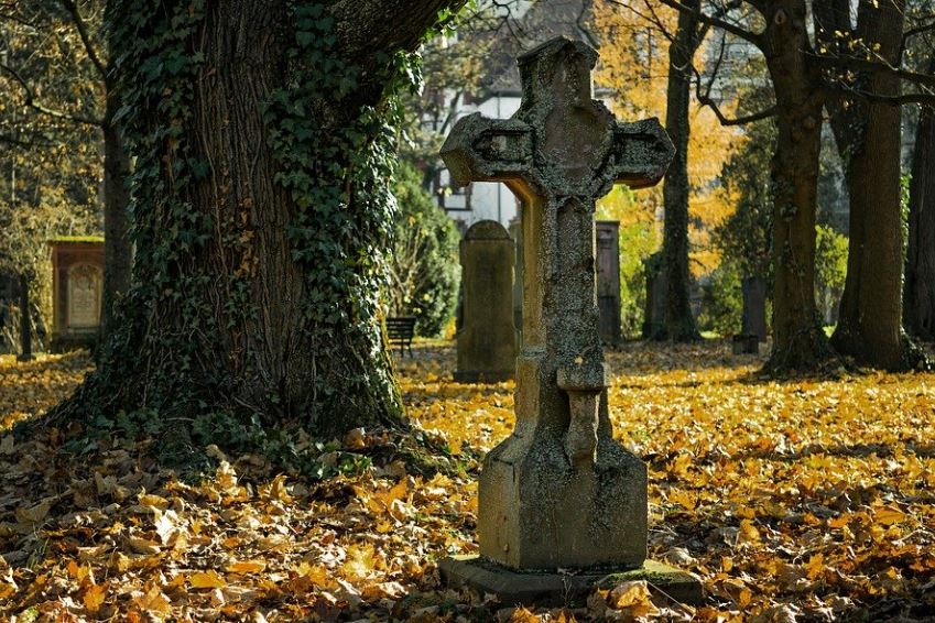 9 Significados de Soñar con la Muerte de tu Madre