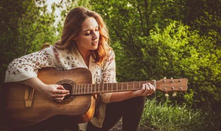 10 Significados de Soñar con una Guitarra