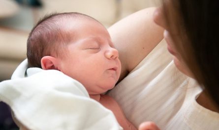 6 Significados de Soñar con un Bebé Muerto
