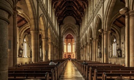20 Significados de Soñar con una Iglesia