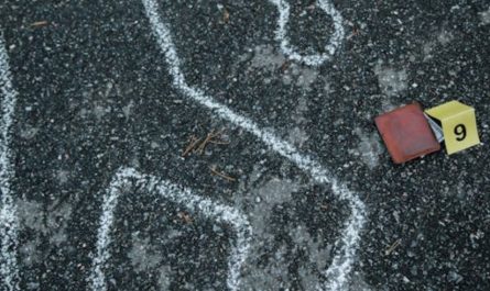 ¿Qué significa soñar con que alguien más cae al vacío y muere?