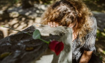 ¿Qué significa soñar que tu novio mata a alguien?