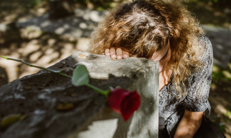 ¿Qué significa soñar que tu novio mata a alguien?
