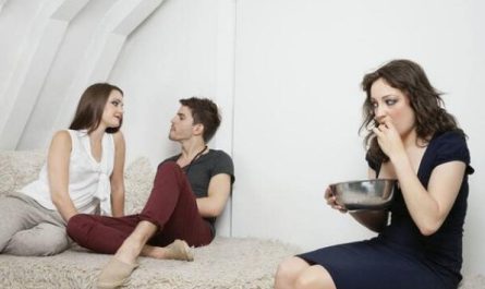 ¿Qué significa soñar que sientes celos de un amigo o amiga?