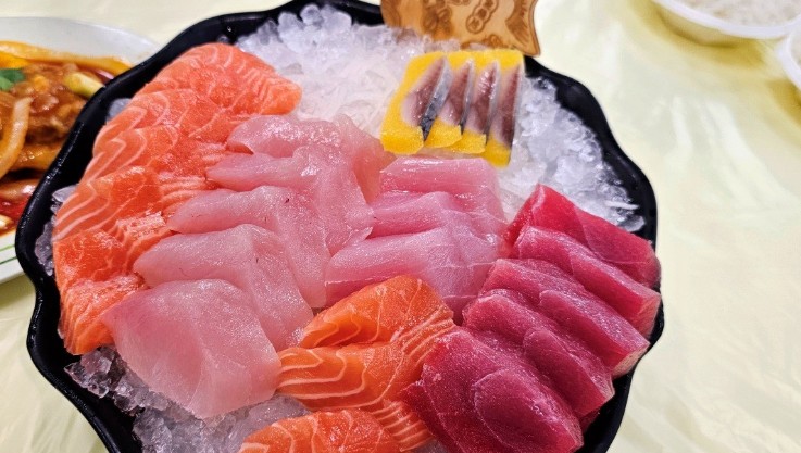 ¿Qué significa soñar con comprar sashimi?